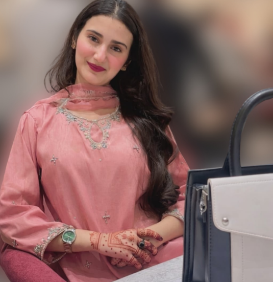 Hira Sahid Iqbal (CEO)